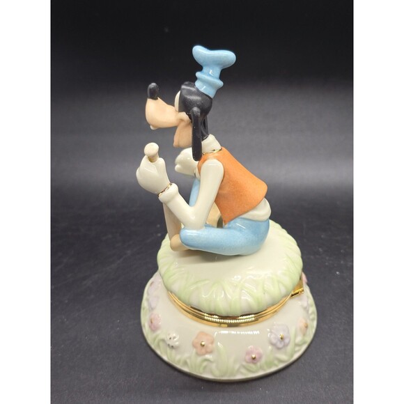 LENOX Disney PRACTICE WITH GOOFY Holding Baseball Bat TREASURE BOX No BOX No COA - Picture 5 of 13